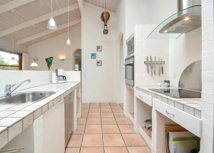 Vester Storetoft Iv Фанё