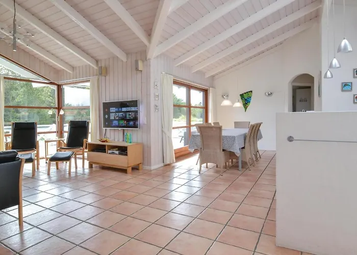 Vester Storetoft Iv Фанё